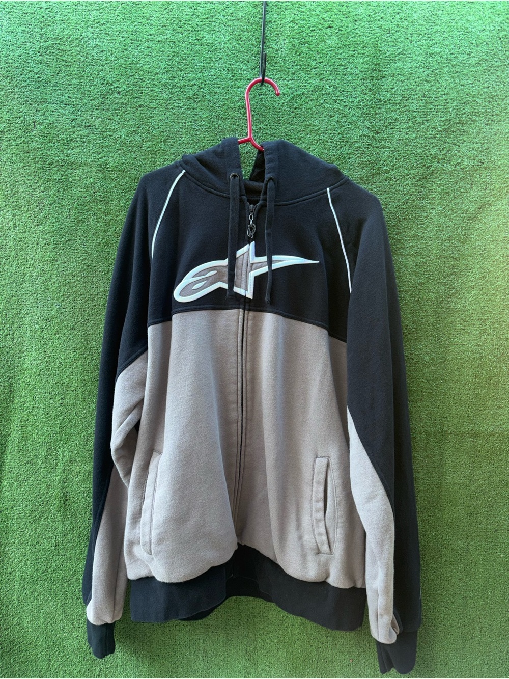 VINTAGE Alpinestars Black and Taupe Zip-Up Hooded Sweater